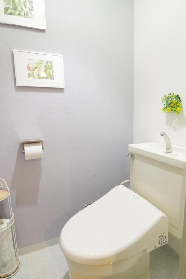 Nippombashi Art Hotel 705 Osaka Bagian luar foto